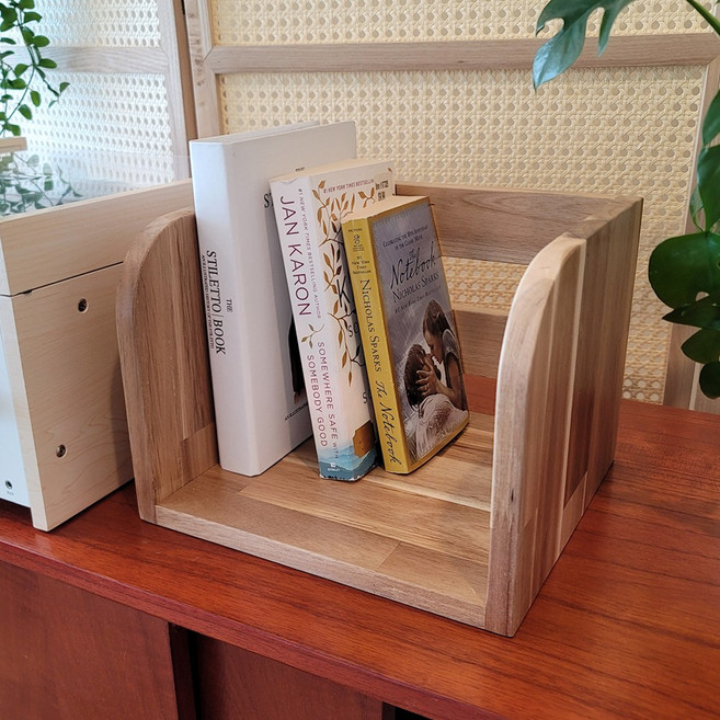 나무로말하다 원목 책꽂이 스탠드 간이 책상 책꽂이 학생 유아 아기 책꽂이 인테리어 국내 자체제작 레터링 문구 각인 아카시아 나무, 01_아카시아 미니 책꽂이