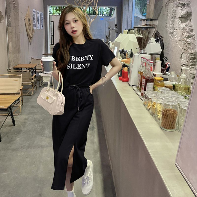 여성 투피스 상하세트 캐주얼 라운드 레터링 반팔티+밴딩 스커트 여자 트레이닝복 세트YSQ