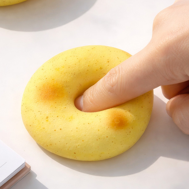 리드홈 말랑 쫀득 감자빵 말랑이 장난감 스퀴시 주물럭 스트레스볼 세트 옐로우 40g 2개, 1세트