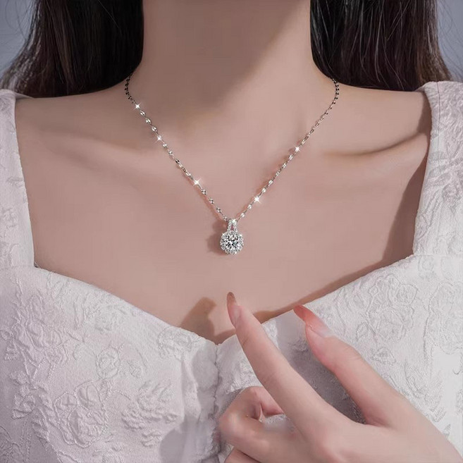 NXNA S925 모잠비크 목걸이 여 GRA인증서 Excellent 등급 Moisanite 5A 큐빅 고급스러움 화려한 레이스 펜던트 체인 선물용 CS-XL009