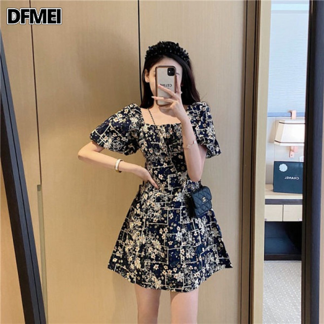 DFMEI 法式碎花連衣裙女裝夏季名媛氣質顯瘦復古方領泡泡袖裙子