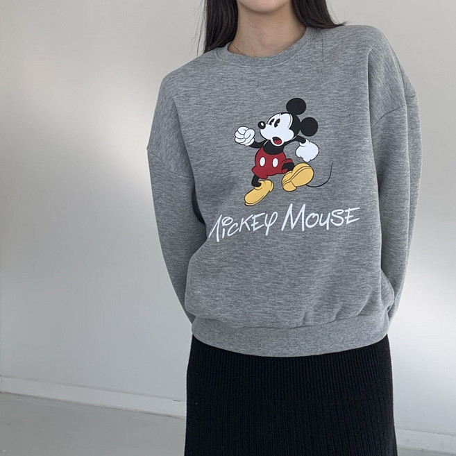 [행복여] 디즈니 정품 홀리데이 미키 루즈핏 기모 맨투맨