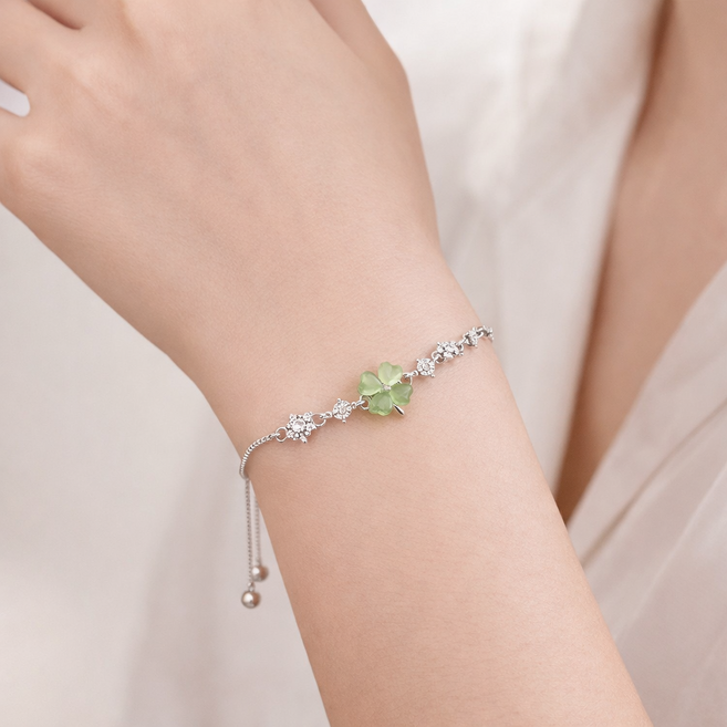 ONVIRA 네잎클로버 팔찌 행운 의미 선물용 여성 팔찌 데일리 주얼리