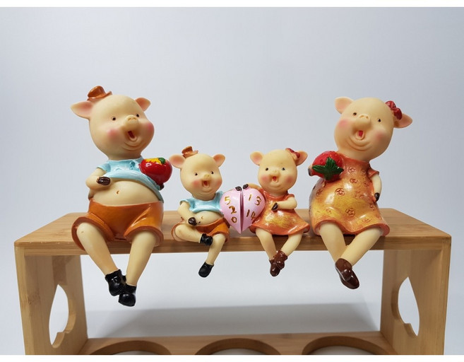 이현아트 걸터앉는 하트 돼지가족 장식