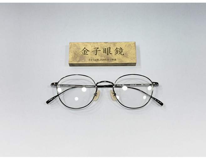 9위 - 금자안경 KV-78L IPBK 초경량 티타늄 안경테 블랙