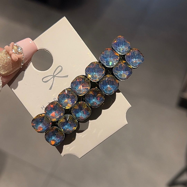 하이엔드 무드 글리터링 다이아 컷팅 큐빅 7cm 똑딱핀 옆머리 앞머리 부스럼머리 틱핀