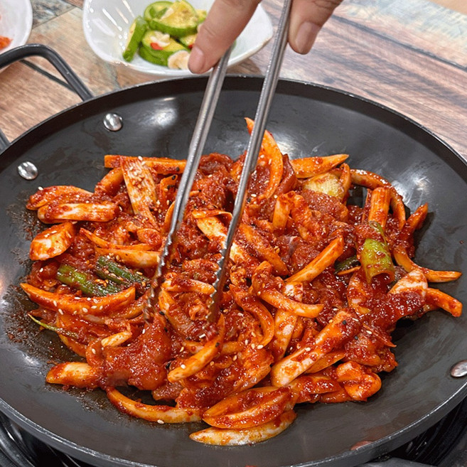 국산 돼지 수제양념 매콤쫄깃 제육볶음 주물럭 고추장불고기 두루치기 330g (냉장), 1개