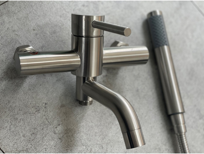 욕실 샤워수전 벽붙이 샤워기 수전 VIVI D-600 서스, 1개