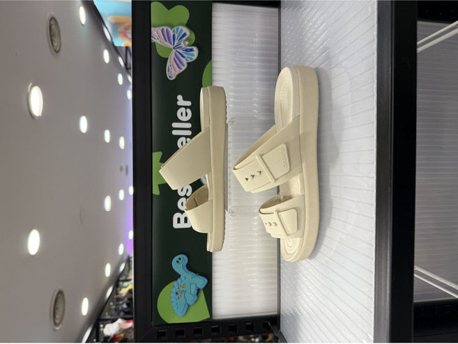 [크록스] 브루클린 버클 로우 211215-0LH 샌드스톤