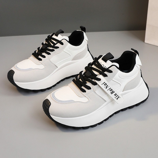 Xin Bai Nai 時尚厚底運動休閒鞋 白灰配色 舒適耐穿
