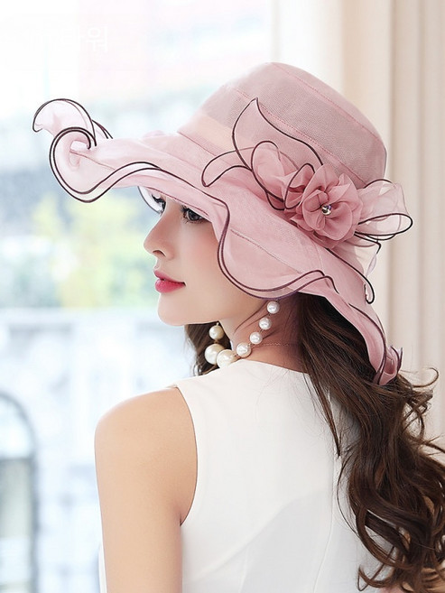 여성 실크 선햇 여름 자외선 차단 큰 챙 스타일리시한 해변용 시원한 착용감 중년 여성 모던한 디자인