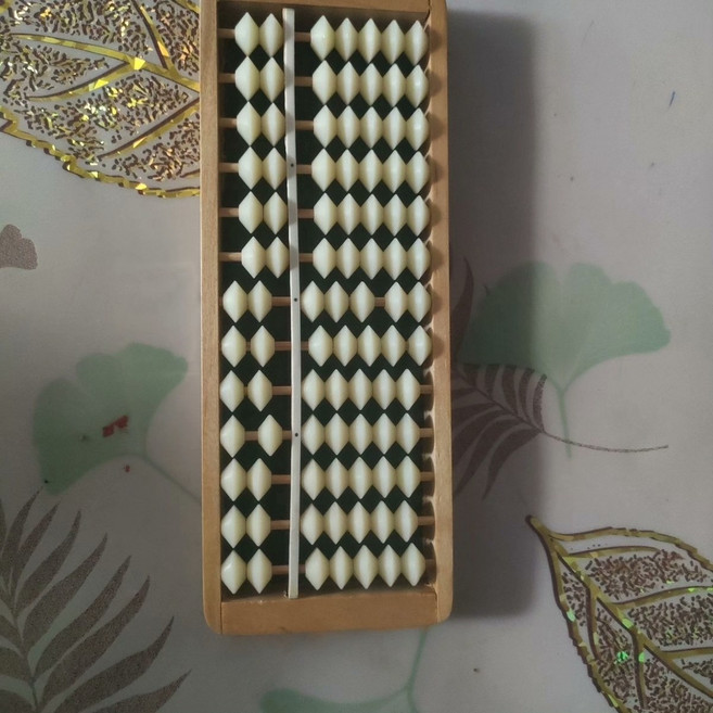 珍藏白子玉算盤 民國三年款, 如圖所示, 1個