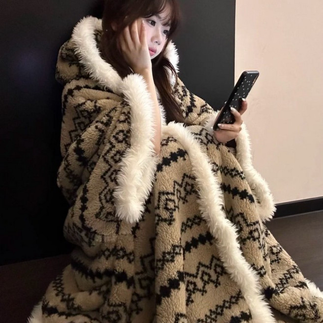 可愛條紋珊瑚絨睡衣女25新款冬季連帽長袍睡袍加絨加厚家居服套裝