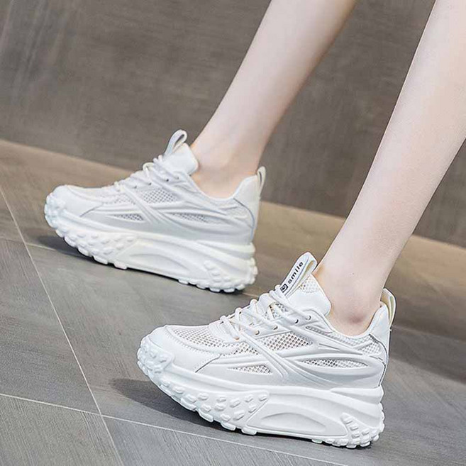 여성 통굽 운동화 봄여름 메쉬 7cm키높이 스니커즈 학생 일상 운동화 250408PL