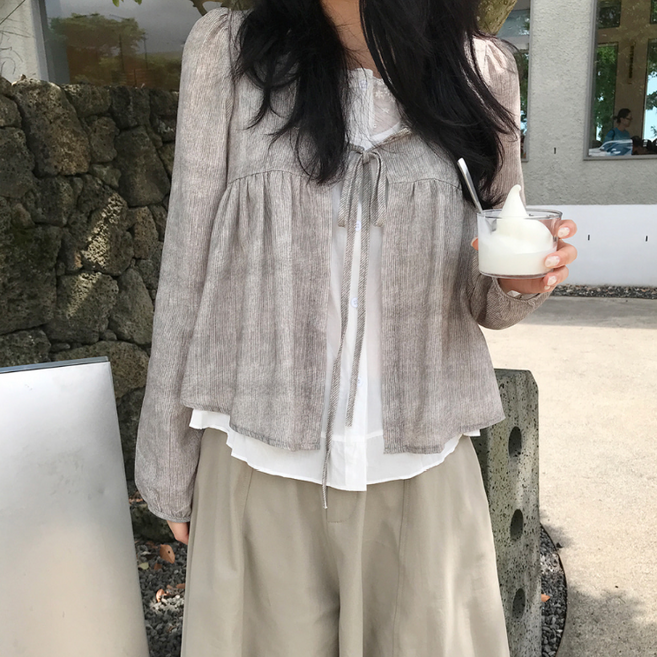 일체형 레이어드 프릴 스트라이프 블라우스