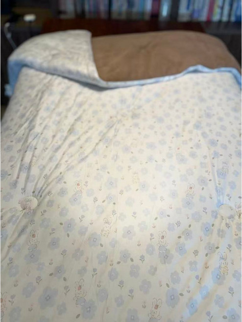 蓄熱發熱輕柔雲朵被 150 x 200cm, 花間小白兔