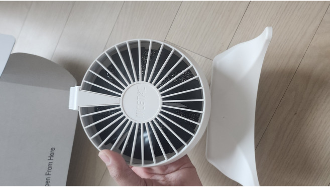 [최신버전]초강력 무선 충전식 미니후드 이동식후드 주방후드 휴대용 테이블 후드 가정용 식당 PC방용 캠핑용 후드 연기빼기 냄새 빼기 접이식 레인지후드 각도 높이조절 분리세척가능, 화이트