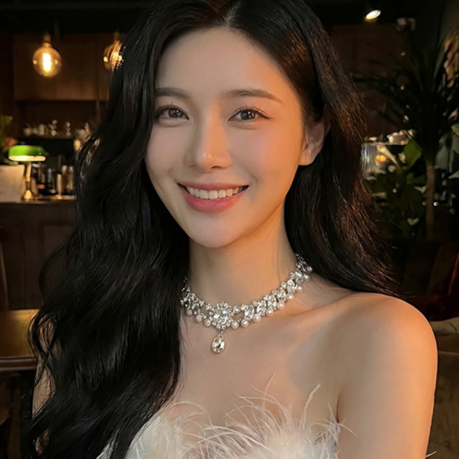 [당일출고]로맨틱펄 크리스탈큐빅초커 화려한 여성목걸이 체인 파티 공연 포인트목걸이