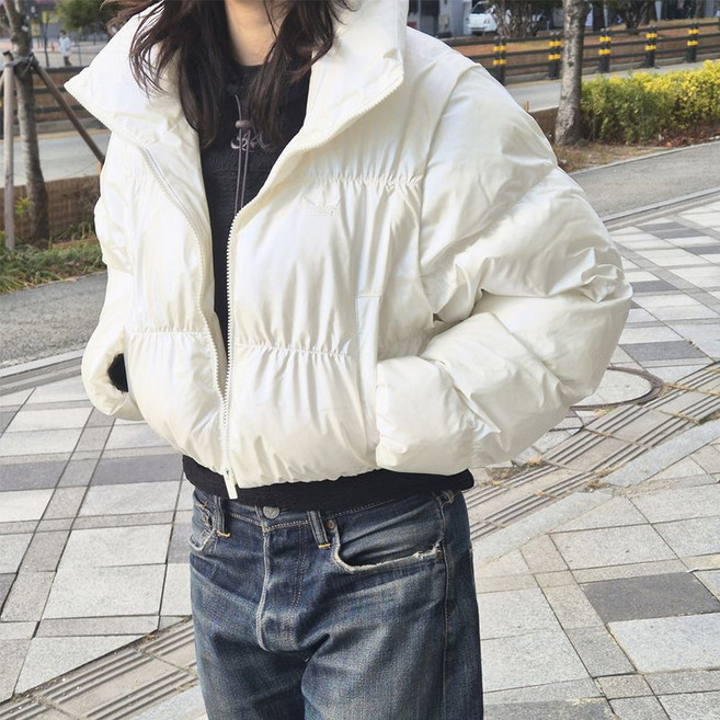 아디다스 여성 에센셜 글로시 투인원 크롭 푸퍼 재킷 숏패딩 아이보리 JX2990