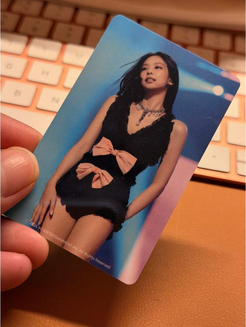 BLACKPINK BORN PINK 電影演唱會小卡, 1個