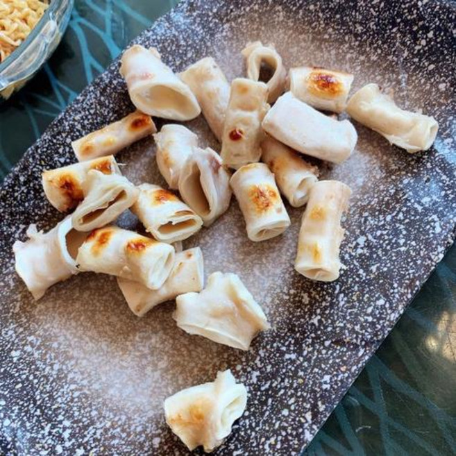 (배터짐) 특미 쫄깃한 호두기 돼지 대동맥 1kg 손질필요 뒷고기 구이용, 1개