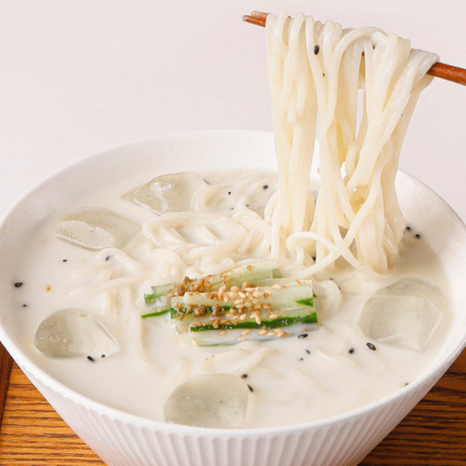 서리태 콩국수 3인분(1인분당 면200g+서리태콩가루70g), 1개, 200g