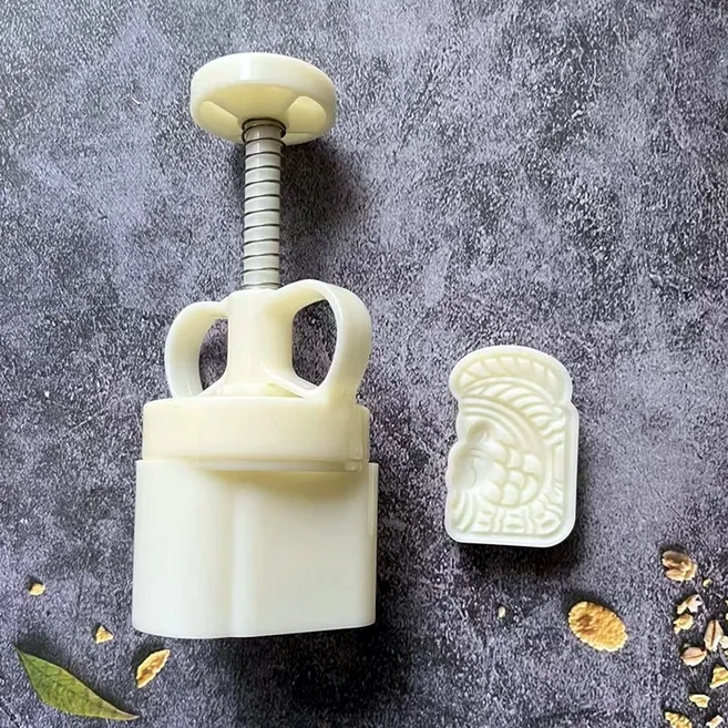 쿠쿠스토어 두꺼운 전통 수제 광동 차오저우 케이크 금형 핸드 프레스 스타일 베이킹 DIY 주방 요리 도구, 01 작은 발효 콩 두부 케이크 틀 1 틀 1개