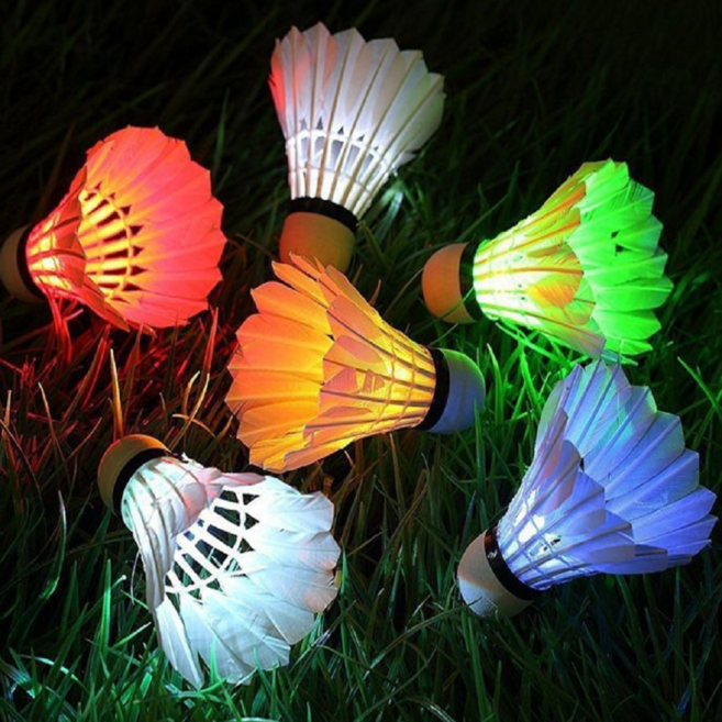 지디컴 야광 LED 배드민턴 셔틀콕 거위털 레저용 배드민턴공, 1세트, 4개입, 혼합색