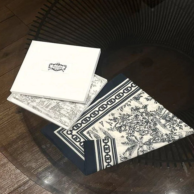 [AK분당점] [헤지스] [뜨왈드주이]스카프 겸 코튼 손수건 HILG5E531N2