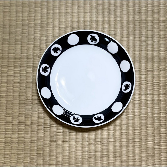 MOZ sweden 瑞典駝鹿北歐時尚深皿/鉢 (8深皿：Φ21.6 x H3.9 cm、5鉢：Φ13.3 x H3.3 cm), 8深皿：Φ21.6xH3.9cm(黑), 1個