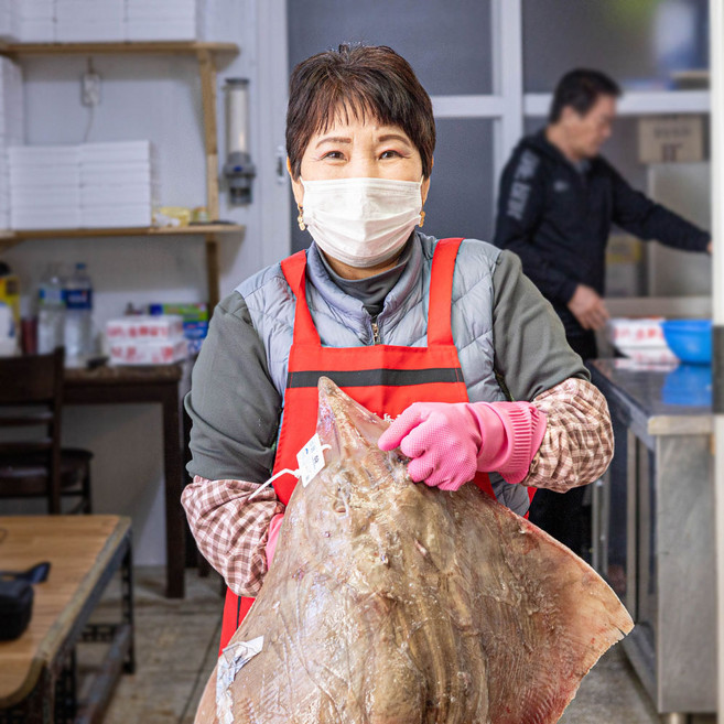 조여사 목포 국산 생 홍어회 삭힌, 1개, 1kg, 강한숙성