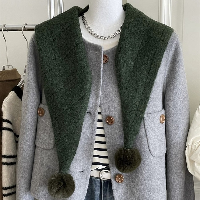 은무드 울 니트 폼폼 삼각 숄 스카프 머플러