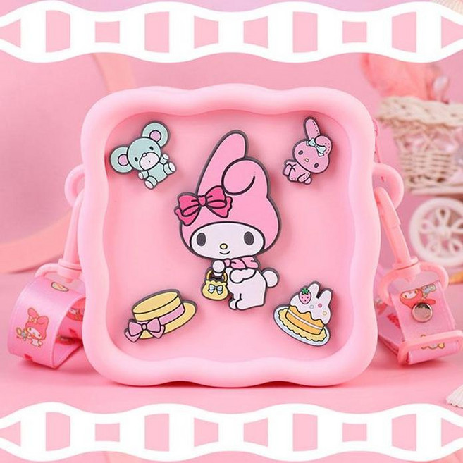 마이멜로디 패치 스퀘어 실리콘백