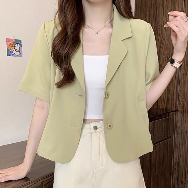 ROYALBELLE 여성 칼라 반팔 얇은 루즈핏 버튼 포켓 숏기장 오피스 정장 자켓