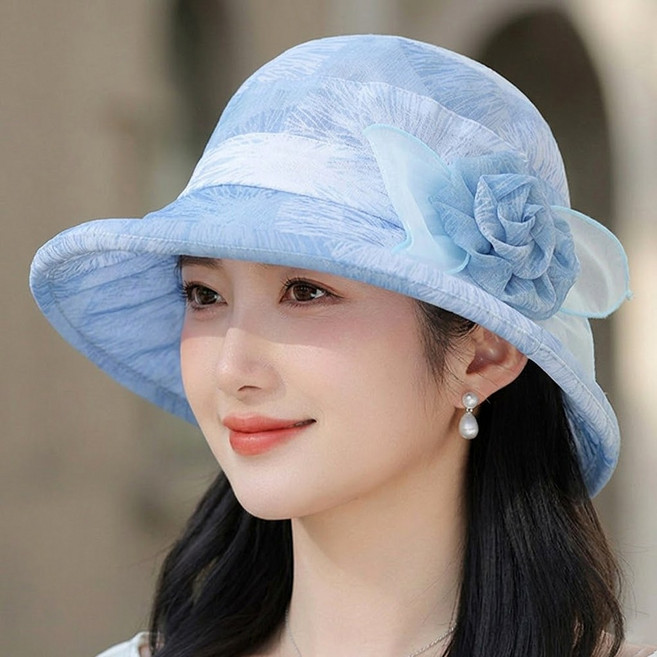 시원하고 화사한 여성 여름 코사지 장식 중년 챙 모자 버킷햇