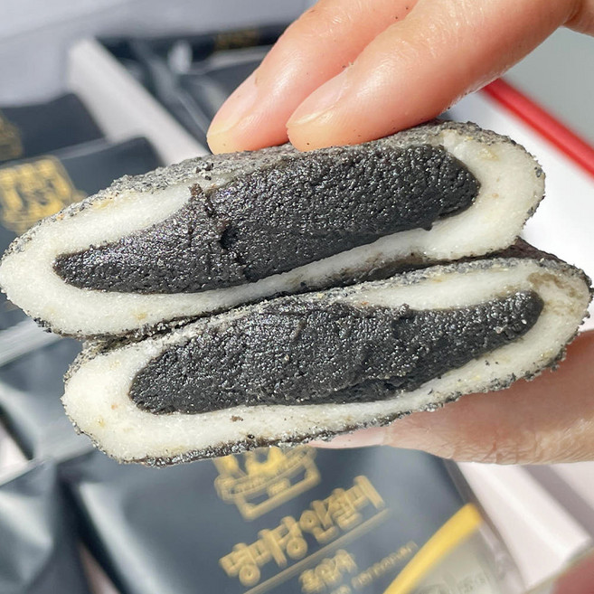 지구오락실 콜라보 명미당 달콤한 흑임자 인절미떡 오메기떡 냉동떡 선물용 답례떡, 1.1kg, 3개