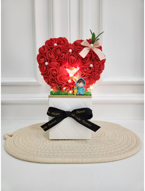 하트홀로즈, 레드