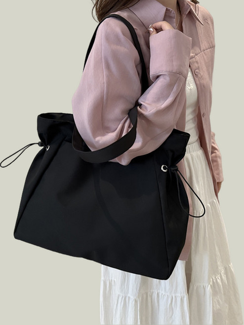 제피터 캐주얼 심플 빅사이즈 보부상가방 숄더백