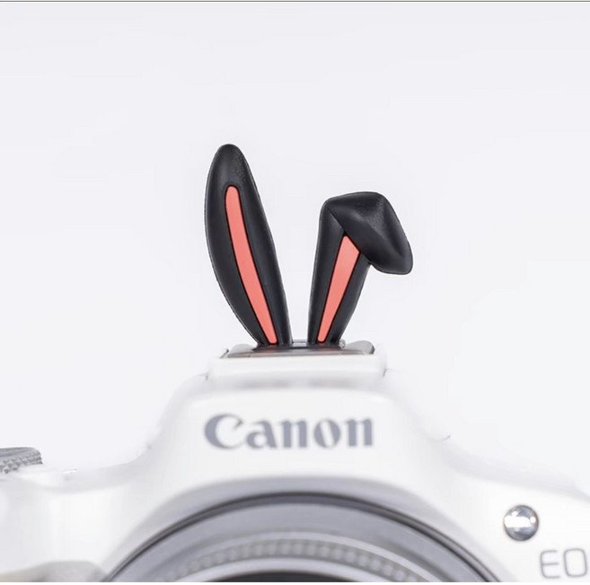 쉬서나스 귀여운크리에이티브 캐릭터 3D 핫슈 캡 카메라 인형 등갓 커버 더스 스프 루프 보호기, 1개, 검은색 토끼 귀