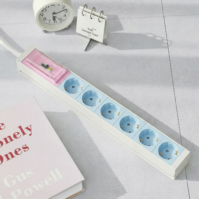 스윗홈 뉴잇 누전차단 고용량 알루미늄 납작 국산 멀티탭 6구 3M / 컴퓨터 산업용 안전 서버탭 에어컨, 1개, 누전차단 6구 3m_클라우드 블루