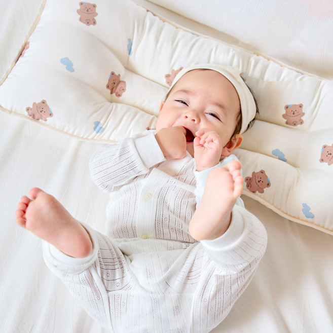 베베누보 양면 와이드 이탈방지 아기베개, 슈크림곰