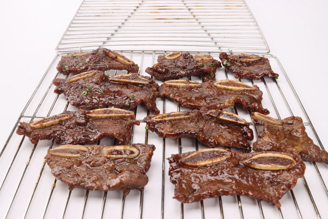 제철밥상 육즙가득 양념 LA갈비 2kg 파인애플 특제양념 프리미엄 초이스등급 소갈비 잔치상