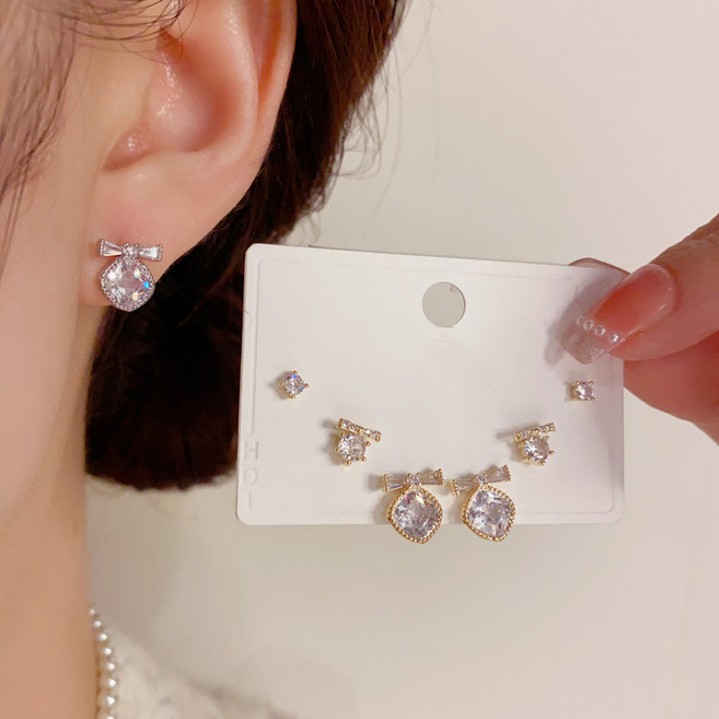 FANSYLI 큐빅 리본 귀걸이 세트 여성 미니 귀걸이 쓰리피스 데일리 통근 심플 귀걸이 3쌍6P W2505M13