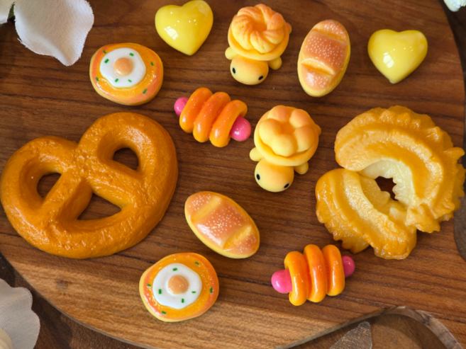 [바닐라제이] 귀엽고 유니크한 베이커리 파츠 12set