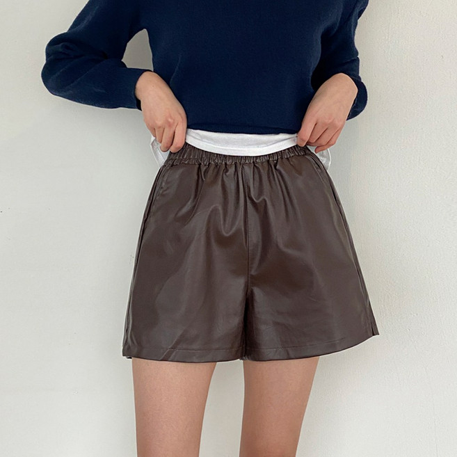 잇진 여성 레더 가죽 옆트임 밴딩 3부 반바지