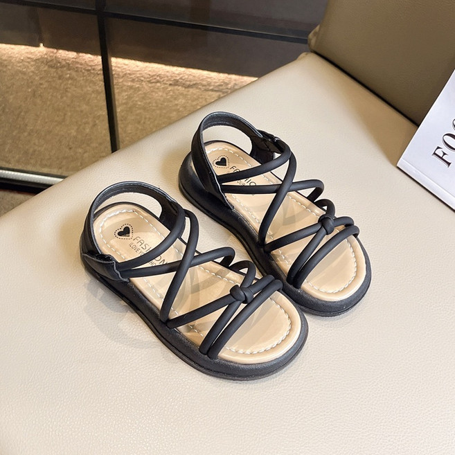 Annie 女童羅馬風平底涼鞋，適合中大童的公主風休閒涼鞋, 黑色,33碼(內長20.7cm)