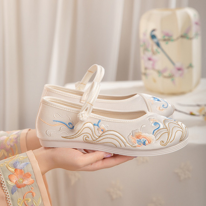 仙骨 漢服繡花鞋