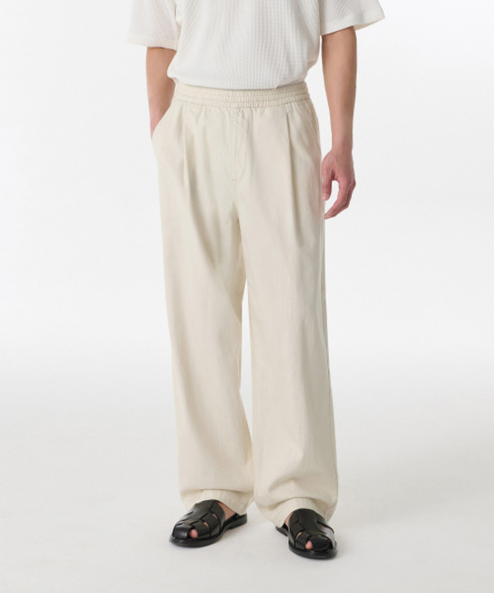 무신사 스탠다드 린넨 라이크 원 턱 와이드 밴딩 데님 팬츠 크림 499055