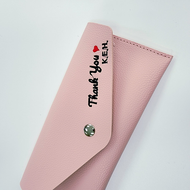 <1장부터 무료 이름 자수 각인 >용돈 봉투 돈봉투 가죽 용돈 지갑 상품권 지갑 부모님 용돈지갑, 1개, 베이비핑크 with 자수