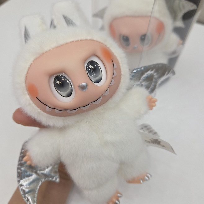 라부부 피규어 인형 더몬스터즈 지모모 구름속천사인형, 1개, 랜덤, 160mm